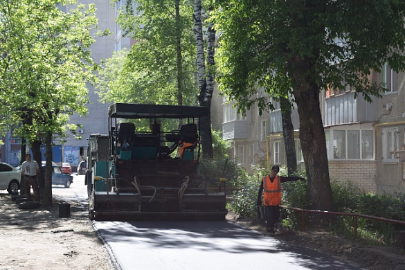 25 млн рублей выделено на асфальтирование дворов в Иванове